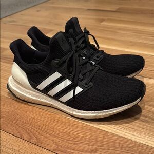 Adidas Ultraboost - lightly worn, great tread
